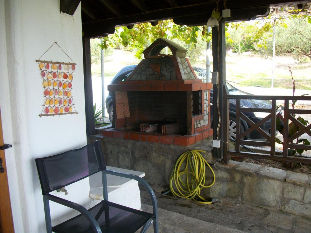 Elli'S House Villa Ierissos Bagian luar foto